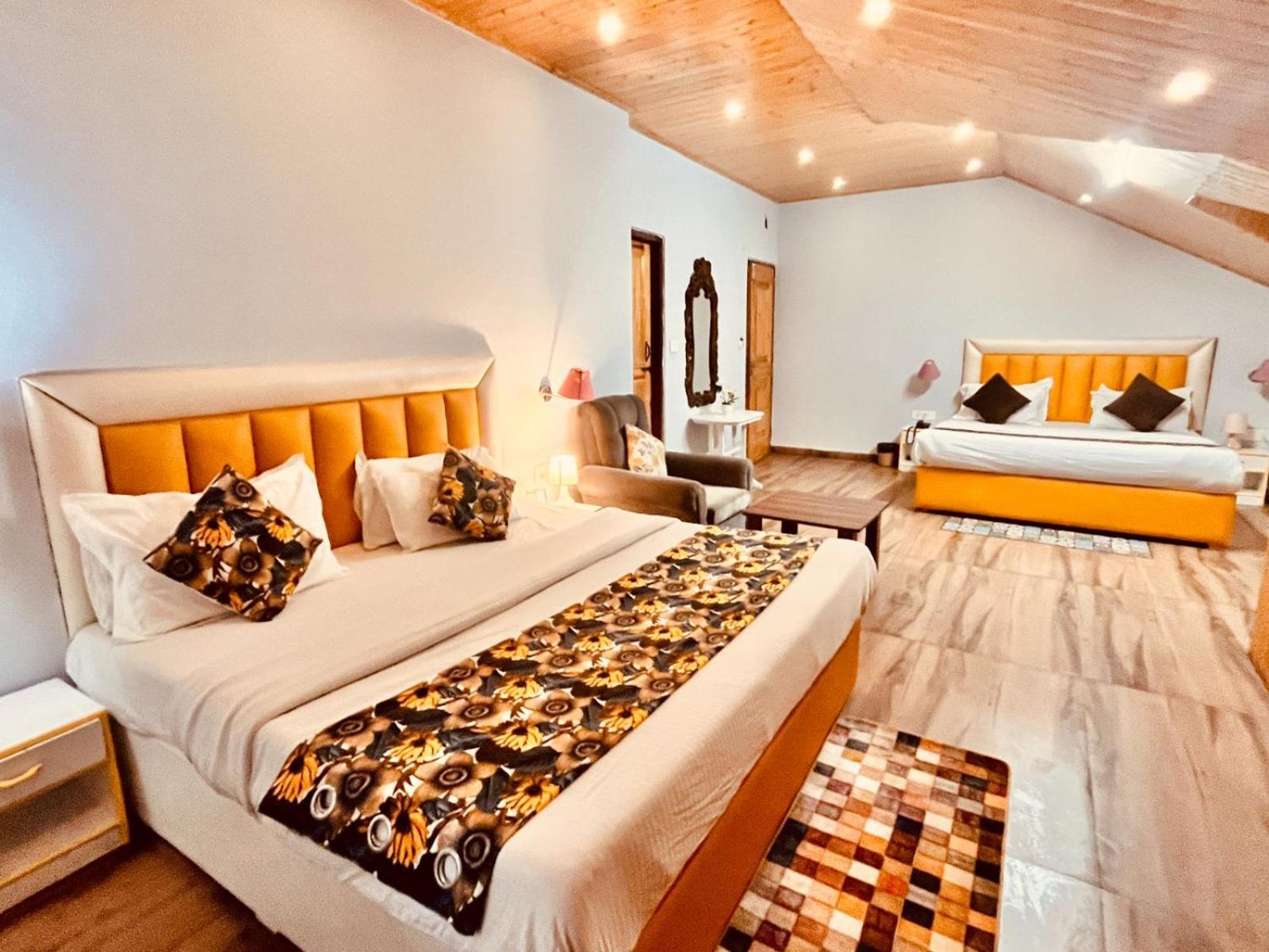 Hadimba Hill View By Hadimba Palace, Manali - Premium Room ! Family Hotel ! Parking ! Near Hadimba Temple Экстерьер фото