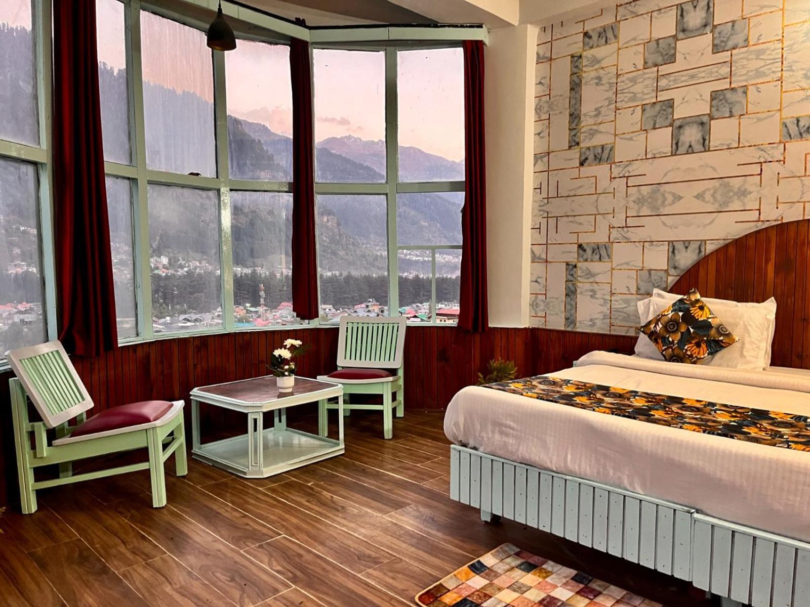 Hadimba Hill View By Hadimba Palace, Manali - Premium Room ! Family Hotel ! Parking ! Near Hadimba Temple Экстерьер фото